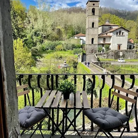 Nonnas Little House On The River Ferienhaus Castelnuovo di Garfagnana